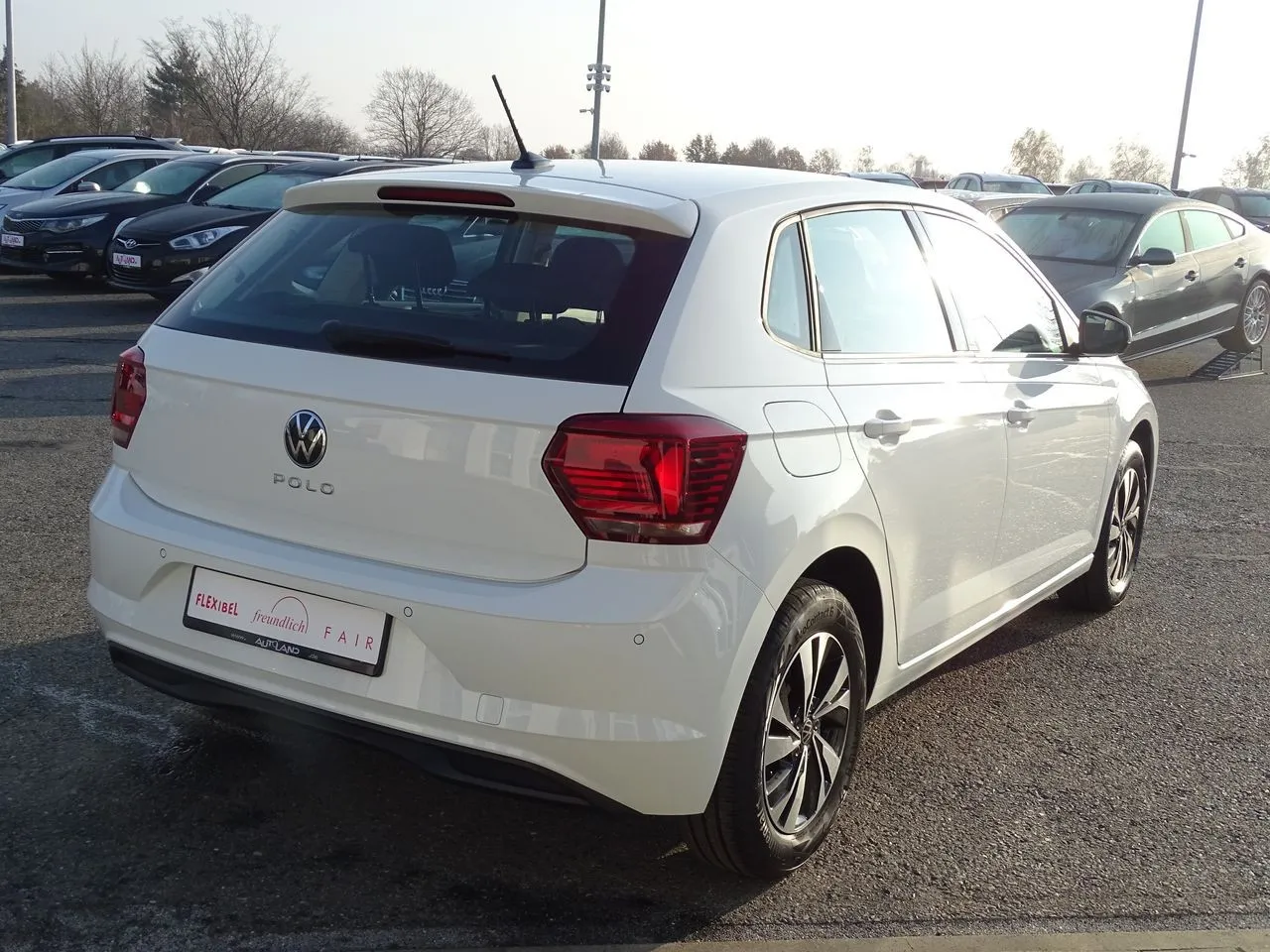 Volkswagen Polo 1.0 TSI Sitzheizung Bluetooth...  Image 4